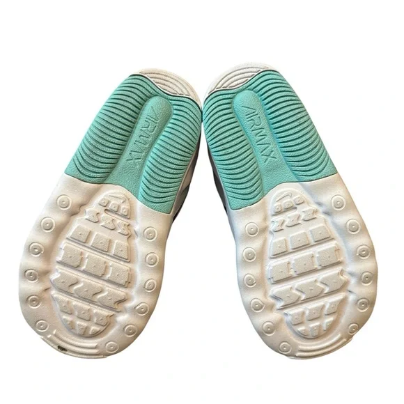 Nike Kids Air Max Blue and Orange Sneakers size 10. - Picture 5 of 8